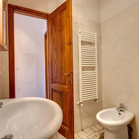 Liberta Charming Flat At The Center Gates