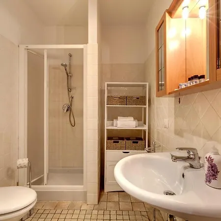 Apartment Liberta Charming Flat At The Center Gates *