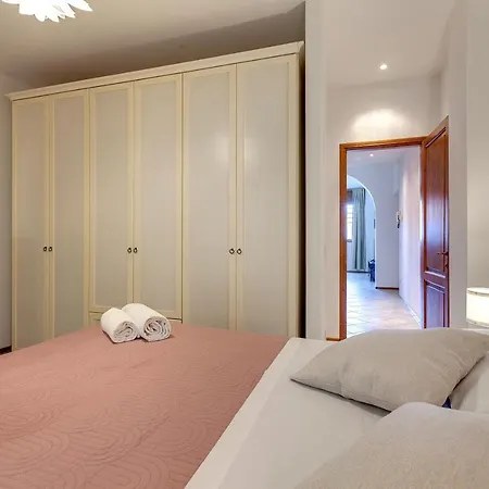 Liberta Charming Flat At The Center Gates